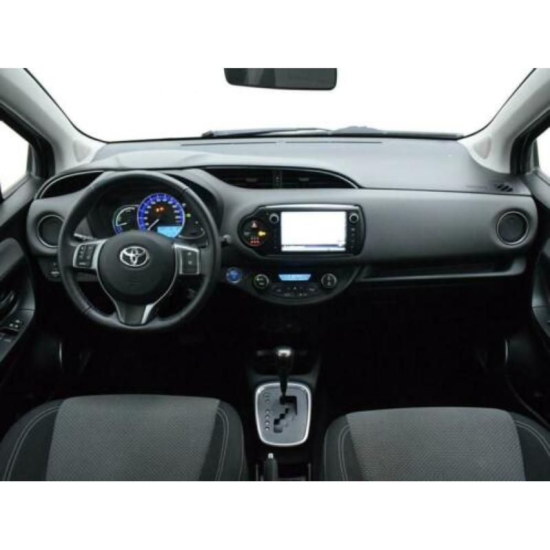 Toyota Yaris 1.5 Hybrid Aspiration | Navi | PDC (bj 2015)