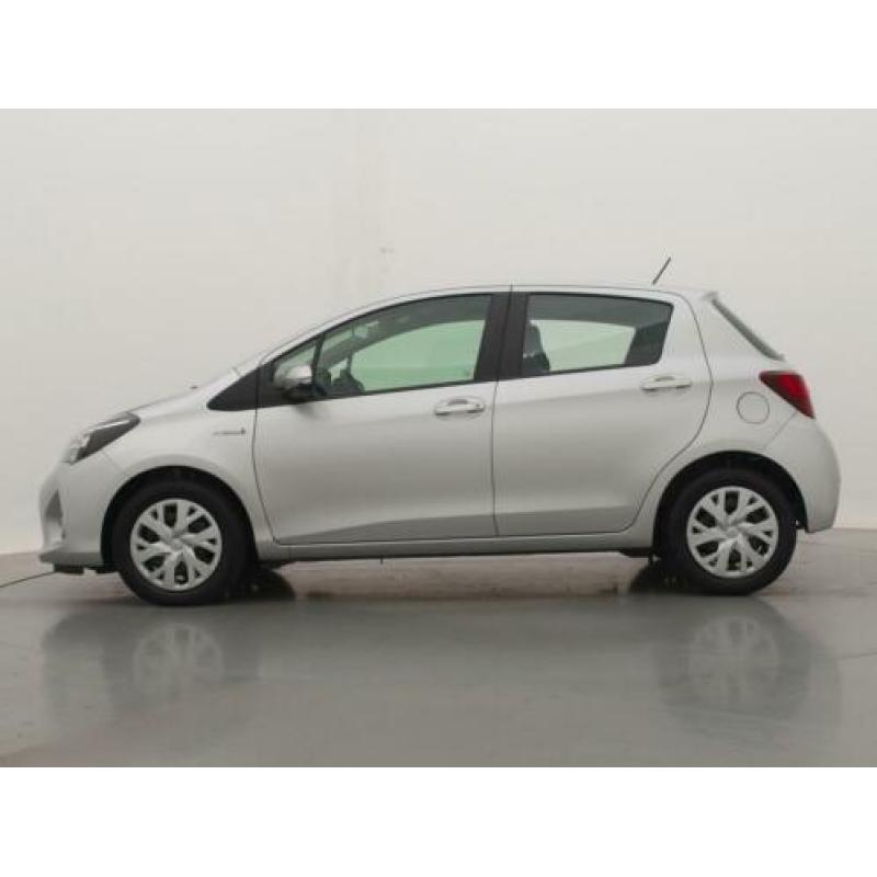 Toyota Yaris 1.5 Hybrid Aspiration | Navi | PDC (bj 2015)