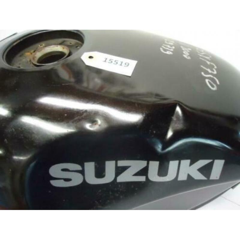 GSX750F 1998 - 2005, Suzuki Benzinetank D1-32468