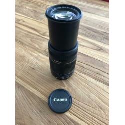 Canon EF-S 55-250mm f/4 5,6 lens